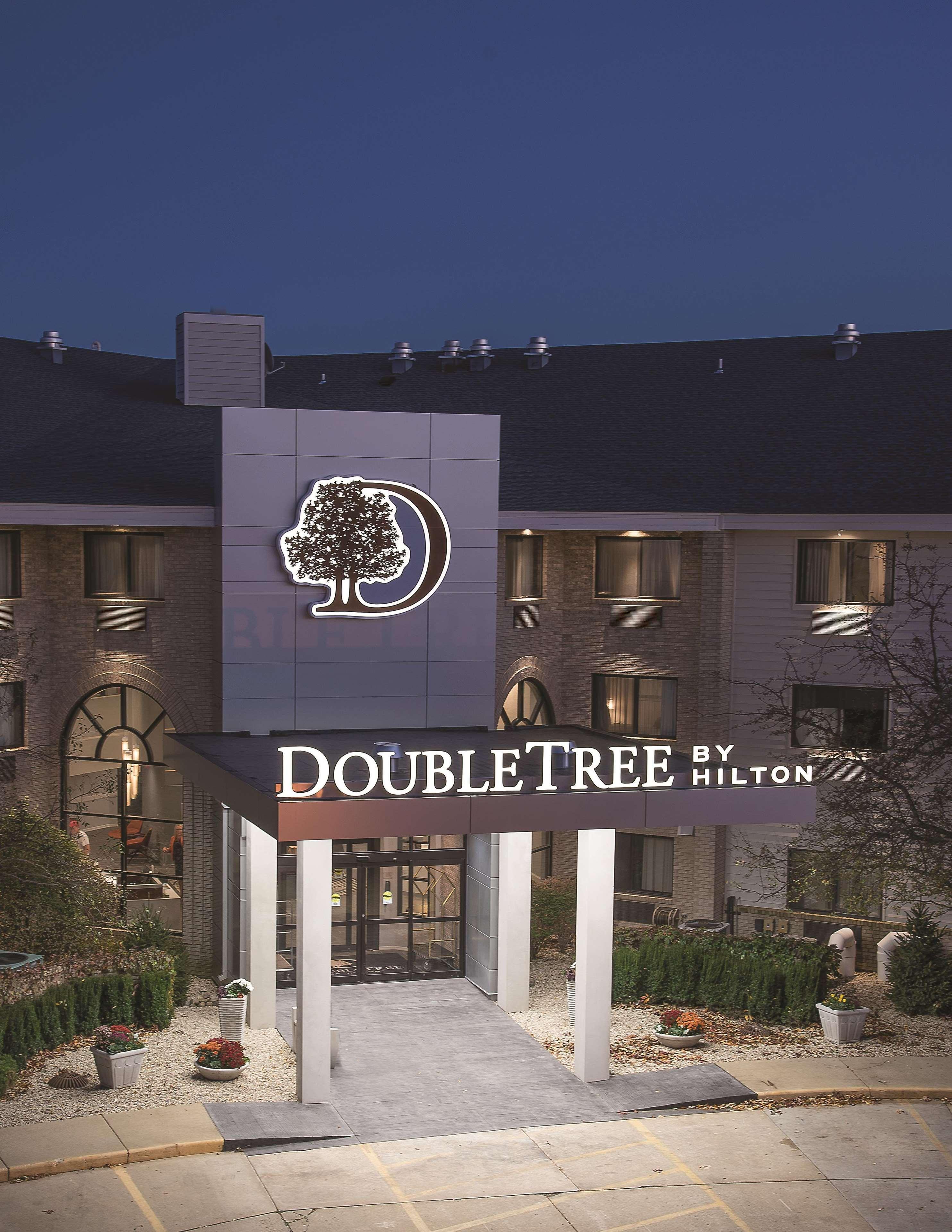 מלון Doubletree By Hilton Racine Harbourwalk מראה חיצוני תמונה